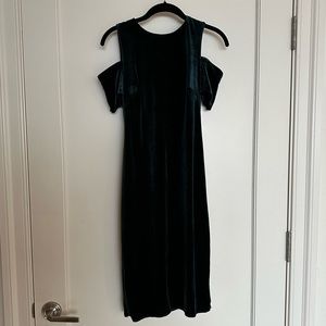 Green Velvet Cold Shoulder Fitted Dress
